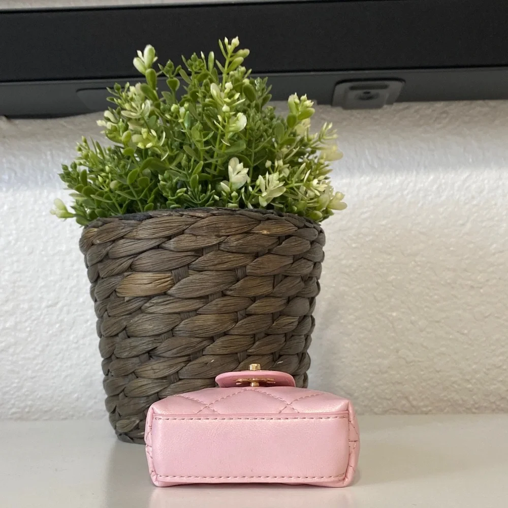 CHANEL Pink Mini Quilted Bag GWP VIP - Picture 5 of 7